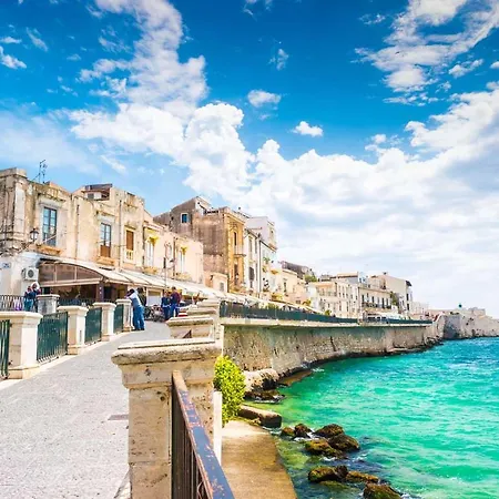 Semesterbostad Syracuseapartments Il Mare Di Ortigia *